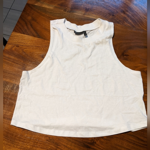Asos - Racerback High Neck Cropped Swing Tank Top | Size 4 | White - Picture 3 of 6